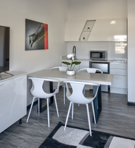 Studio Terrace Photo 1